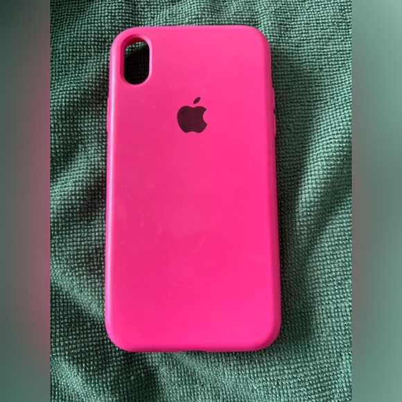 IPHONE XR - Picture 3 of 3